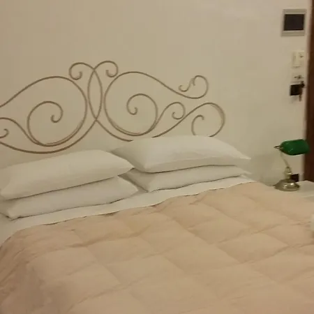 Azzurretta Bed & Breakfast 4*
